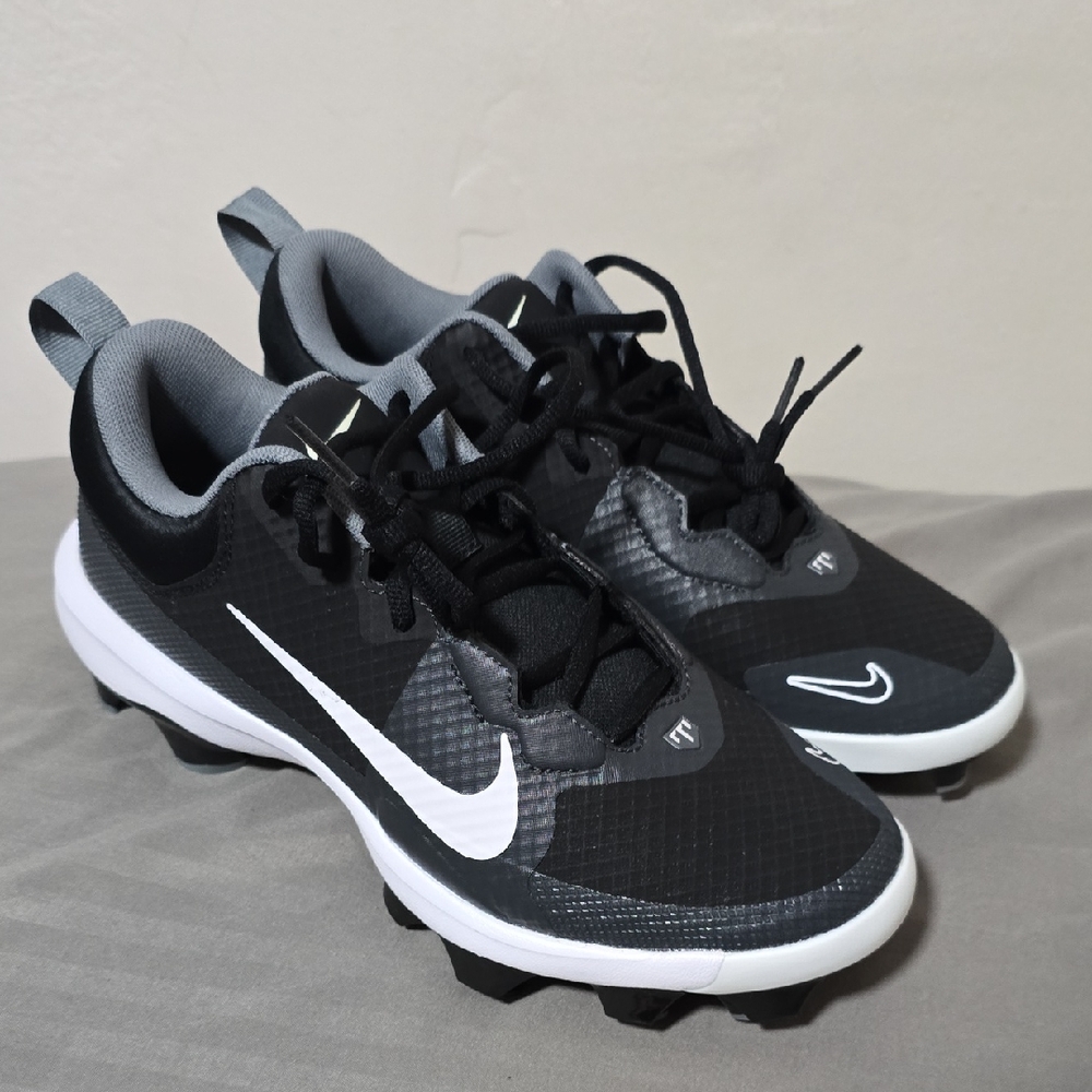 Nike Force Trout 9 Pro Low Rubber Baseball Cleats .Size 7 .